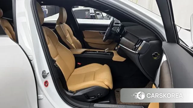 Volvo S90 2022 Белый из Кореи, фото 2