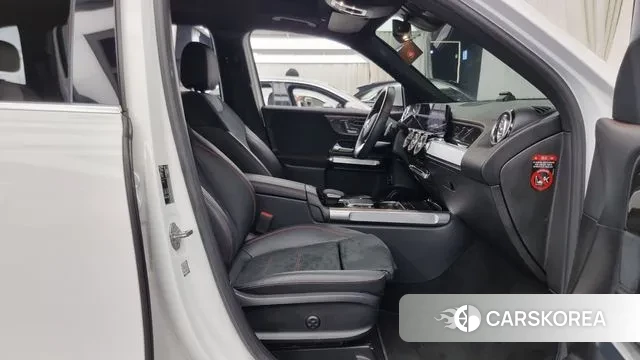 Mercedes-Benz GLB-Class X247 2021 Белый из Кореи, фото 2