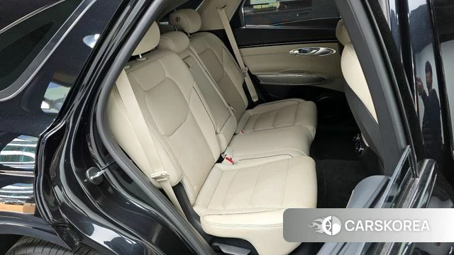 Genesis GV70 2024 Черный из Кореи, фото 2