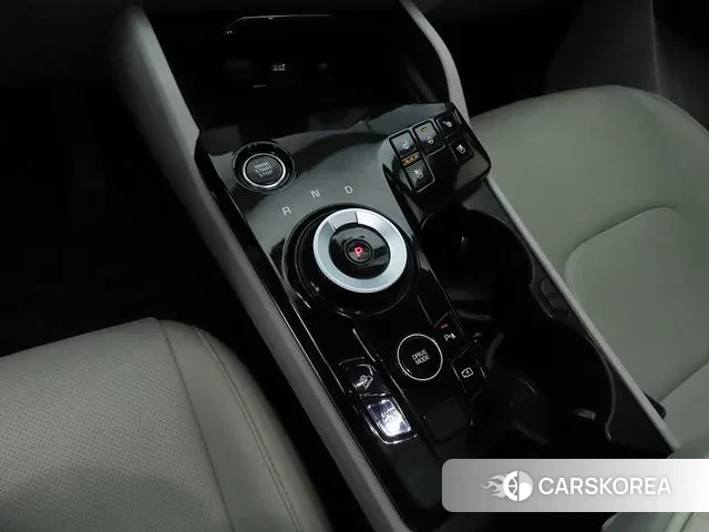 Kia Sportage 5th Generation Hybrid 2021 Белый из Кореи, фото 2