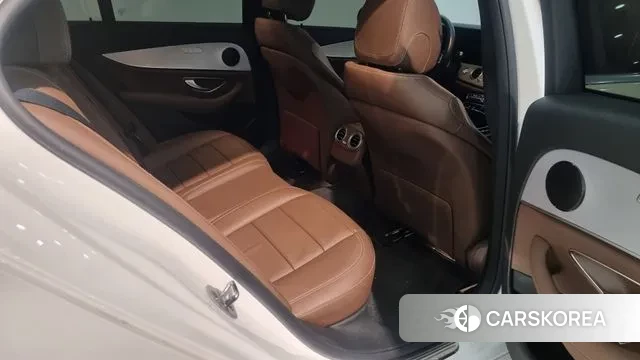 Mercedes-Benz E-Class W213 2020 Белый из Кореи, фото 2