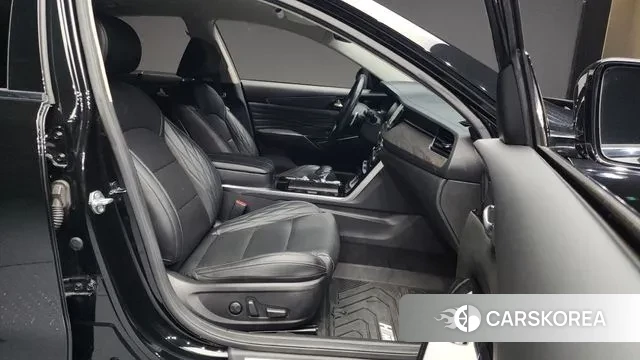 Kia K7 Premier 2021 Черный из Кореи, фото 2