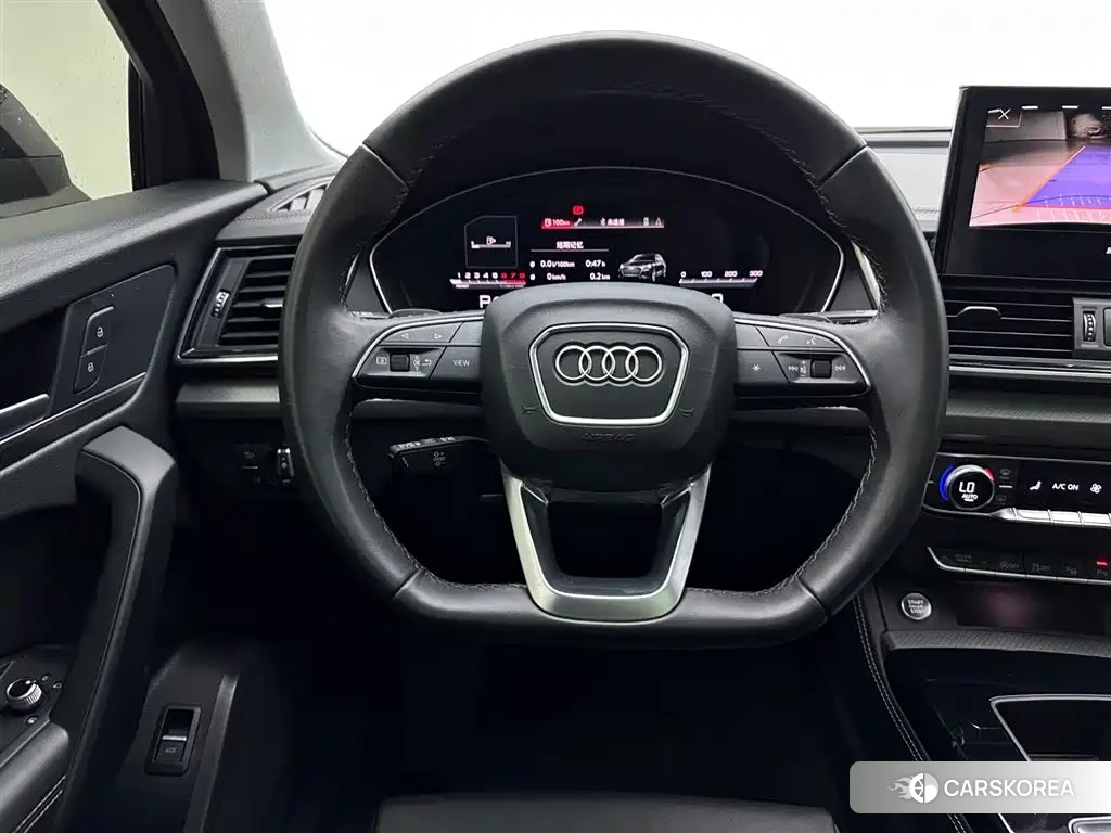 Audi Q5L 2022 Черный из Китая, фото 2