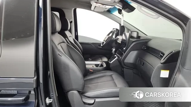 Hyundai Staria 2024 Синий из Кореи, фото 2