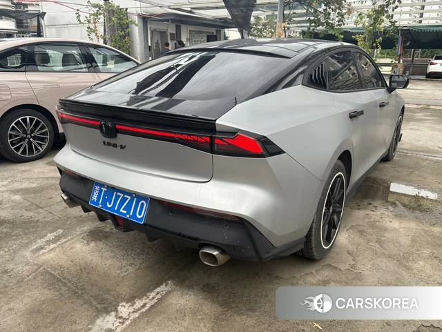 Chang'an UNI-V 2023 Темно-серый из Китая, фото 2