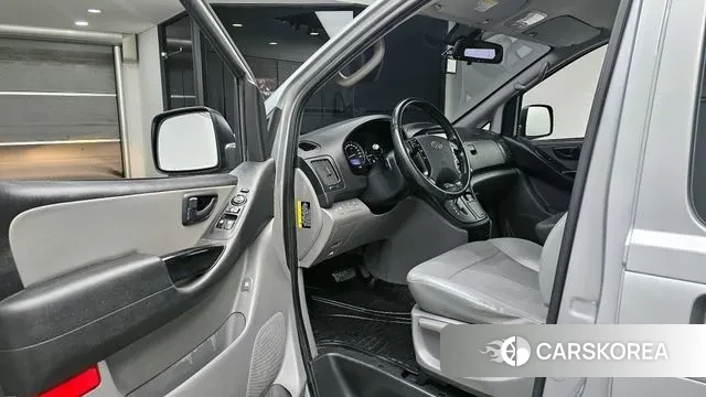 Hyundai The New Grand Starex 2018 Серебряный из Кореи, фото 2