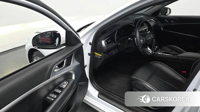 Genesis G70 2019 Белый из Кореи, фото 2