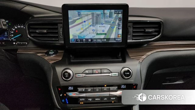 Ford Explorer 6th Generation 2020 Белый из Кореи, фото 2