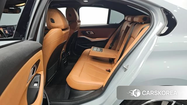 BMW 3 Series (G20) 2022 Небесно-голубой из Кореи, фото 2
