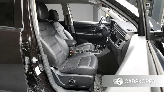 Ssangyong Beautiful Korando 2019 Черный из Кореи, фото 2