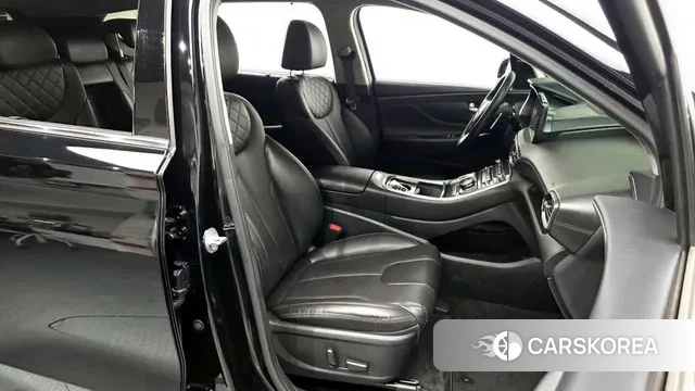 Hyundai The New Santa Fe 2022 Черный из Кореи, фото 2