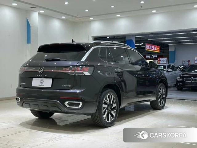Volkswagen Tanyue 2023 Темно-серый из Китая, фото 2
