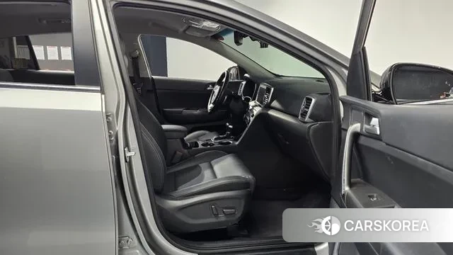 Kia Sportage The Bold 2019 Серебристо-серый из Кореи, фото 2