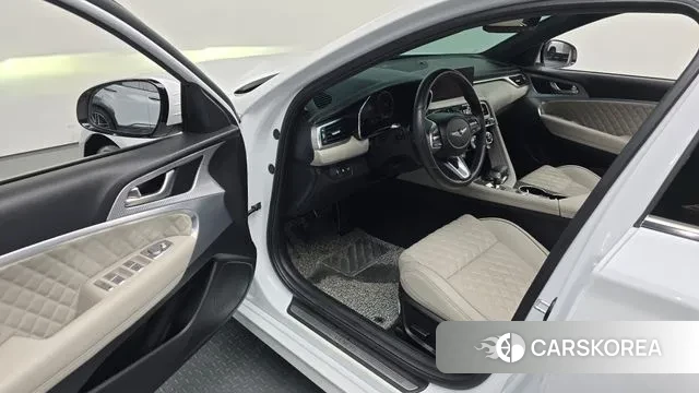 Genesis The New G70 id 3478434 из Кореи 2