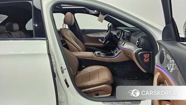 Mercedes-Benz E-Class W213 2020 Белый из Кореи, фото 2