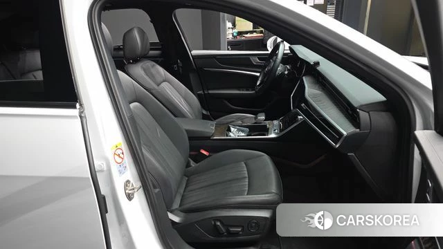 Audi A6 (C8) 2020 Белый из Кореи, фото 2