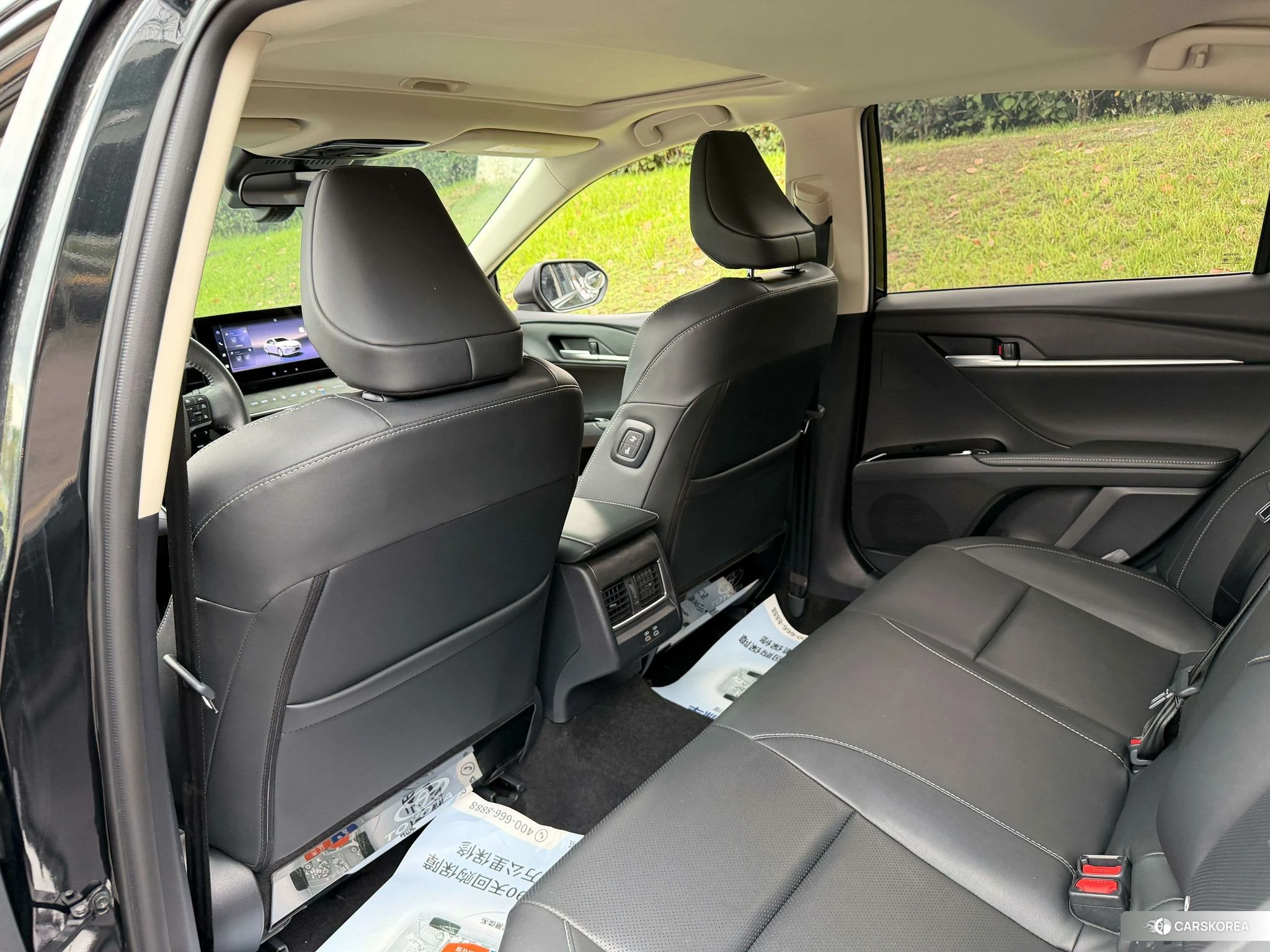Toyota Camry 2024 Черный из Китая, фото 2