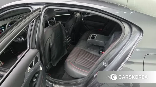 Genesis G70 2019 Черный из Кореи, фото 2