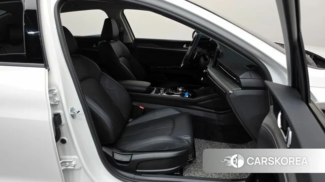 Kia The New K5 3rd generation 2024 Белый из Кореи, фото 2