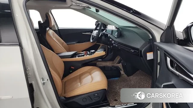 Kia EV6 2021 Серебристо-серый из Кореи, фото 2