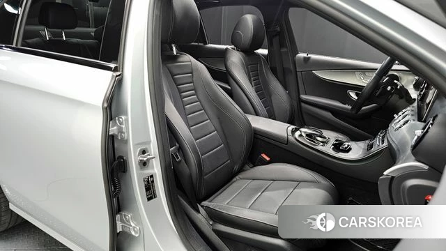 Mercedes-Benz E-Class W213 2020 Серебряный из Кореи, фото 2