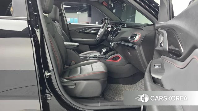 Chevrolet (GM Daewoo) Trailblazer 2023 Черный из Кореи, фото 2