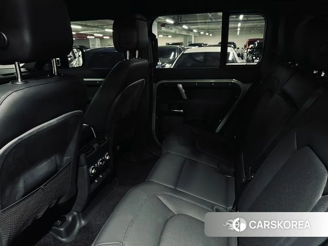 Land Rover Defender (L663) 2023 Светло-зеленый из Кореи, фото 2