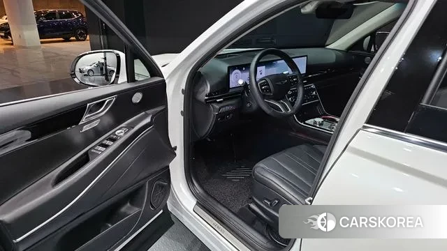 Genesis GV80 2023 Белый из Кореи, фото 2