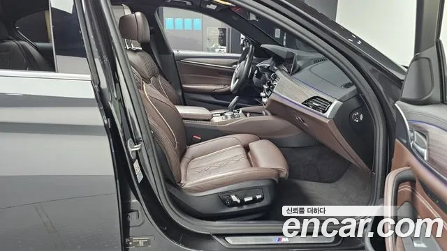 BMW 5 Series (G30) 2020 Серый из Кореи, фото 2