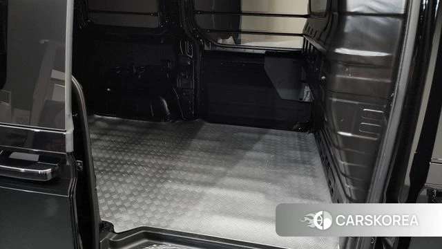 Hyundai Staria 2024 Черный из Кореи, фото 2