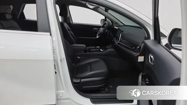 Kia Sportage 5th Generation Hybrid 2022 Белый из Кореи, фото 2