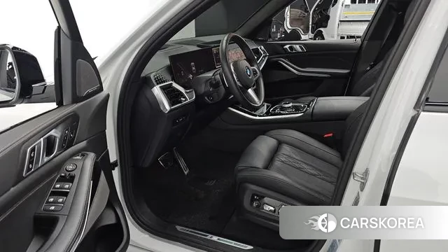 BMW X5 (G05) 2025 Белый из Кореи, фото 2