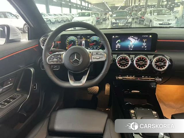 Mercedes-Benz Class A 2022 Белый из Китая, фото 2