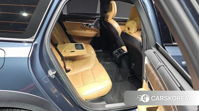 Volvo V90 Cross-Country 2020 Черный из Кореи, фото 2