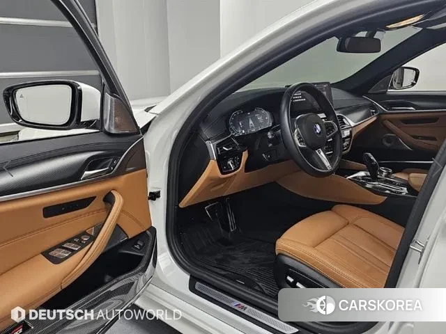 BMW 5 Series (G30) 2023 Белый из Кореи, фото 2