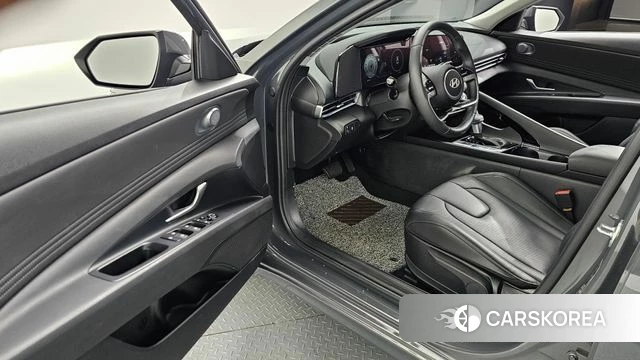 Hyundai The New Avante (CN7) 2024 Серый из Кореи, фото 2