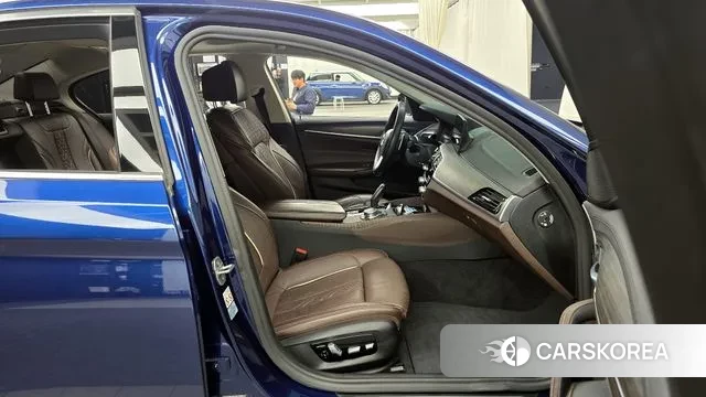 BMW 5 Series (G30) id 3391112 из Кореи 2