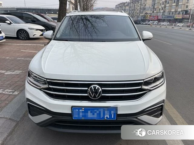 Volkswagen Tiguan L 2022 Белый из Китая, фото 2