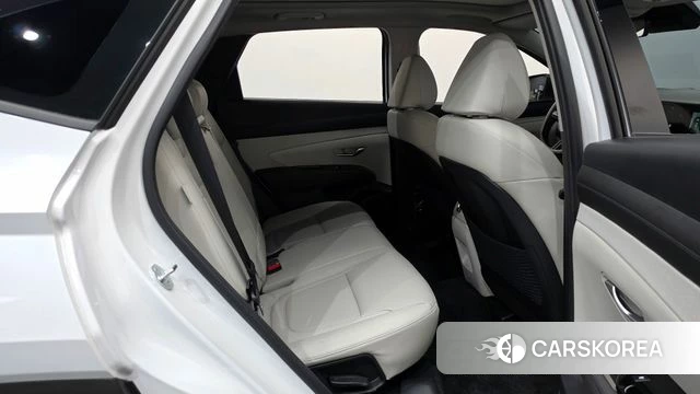 Hyundai The New Tucson (NX4) 2024 Белый из Кореи, фото 2