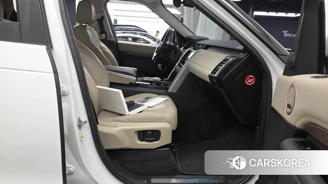 Land Rover Discovery 5 2018 Белый из Кореи, фото 2