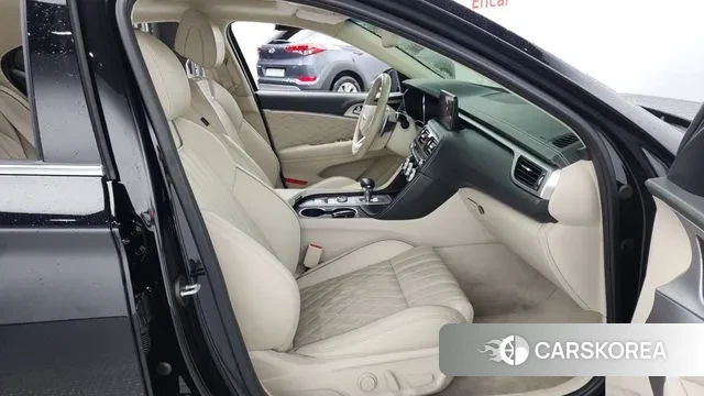 Genesis The New G70 2022 Черный из Кореи, фото 2