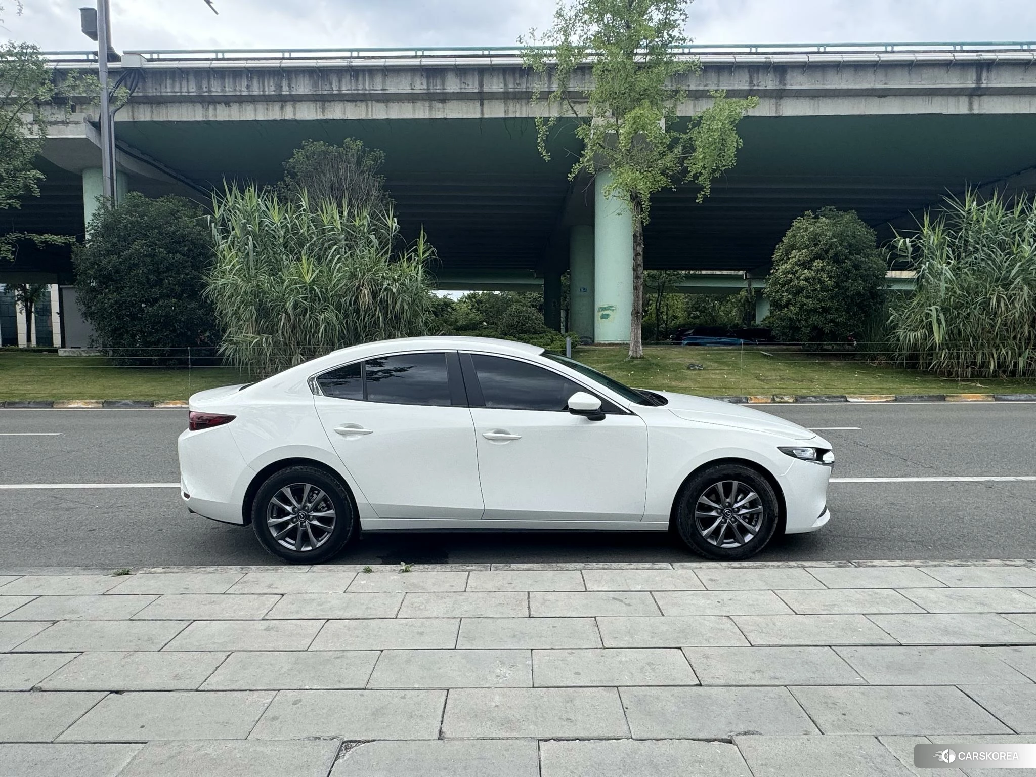 Mazda 3 2021 Белый из Китая, фото 2