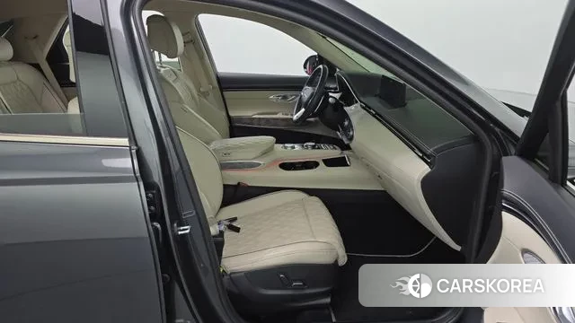 Genesis GV70 2023 Серый из Кореи, фото 2