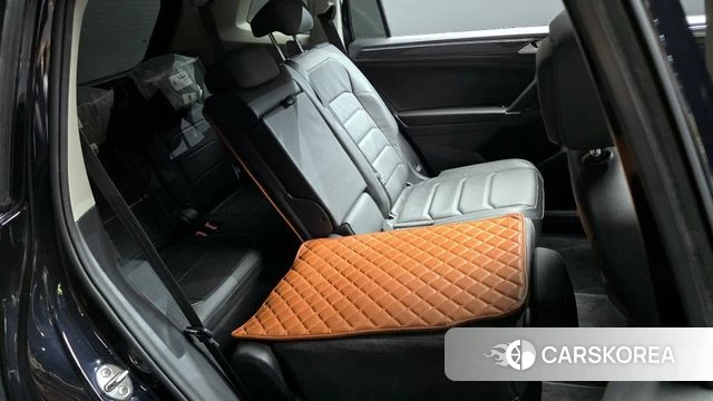 Volkswagen Tiguan Allspace 2020 Черный из Кореи, фото 2