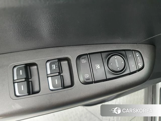 Kia Sportage The Bold 2021 Серый из Кореи, фото 2