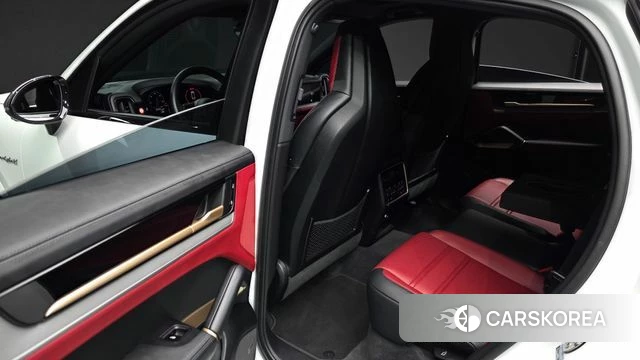 Porsche Cayenne (PO536) 2024 Белый из Кореи, фото 2