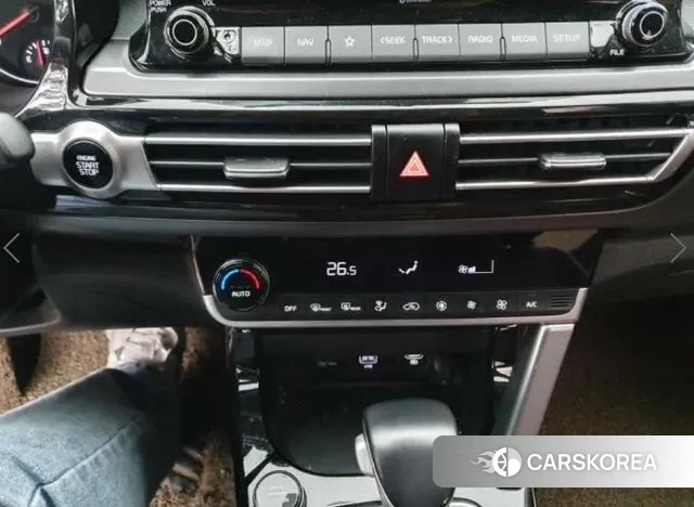 Kia Seltos 2022 Белый из Кореи, фото 2