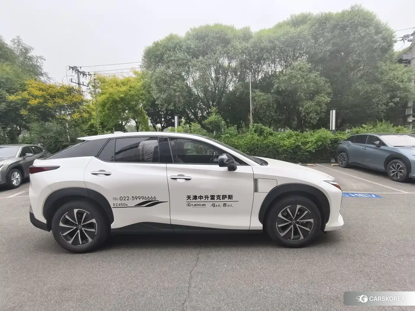 Lexus RZ 2023 Белый из Китая, фото 2