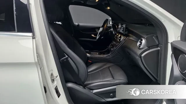 Mercedes-Benz GLC-Class X253 2021 Белый из Кореи, фото 2