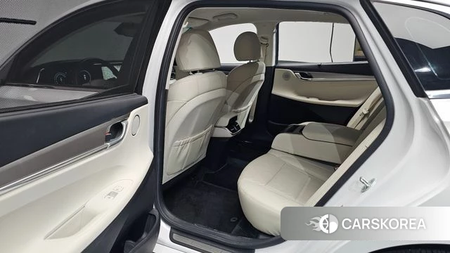 Hyundai The New Grandeur IG Hybrid 2022 Белый из Кореи, фото 2